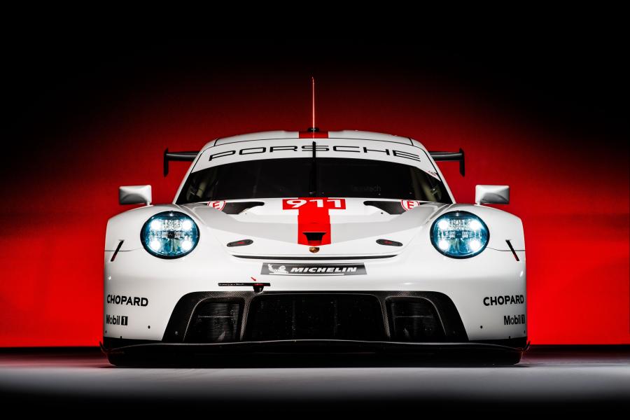  Porsche 911 RSR (991) 2019 года  (фото 13 из 21)